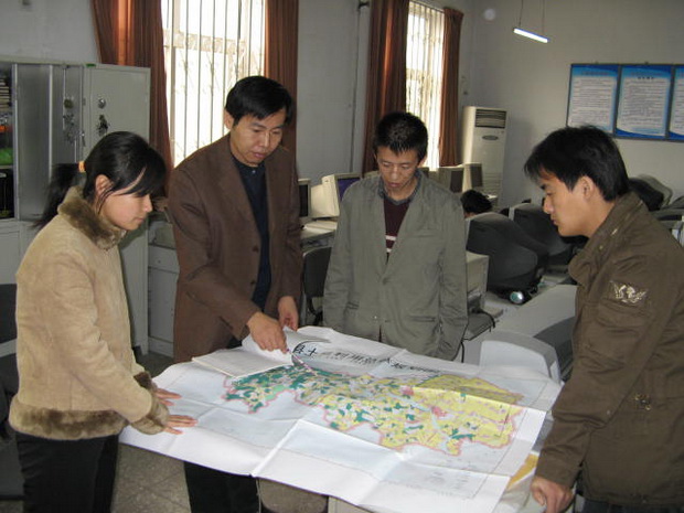 说明: //www.touqing8.com/__local/A/71/FC/E07028F152448BC898DC4392F60_D09E9A33_1A8BF.jpg